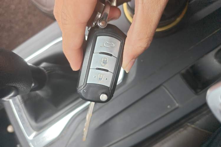 Used GAC Trumpchi GS4 2015 200T Manual Luxury Edition Vehicle Key
