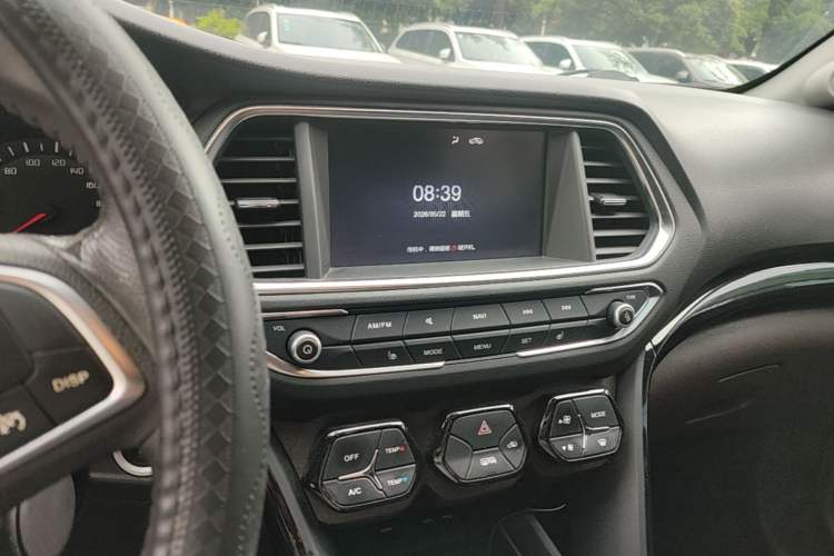 Used GAC Trumpchi GS4 2015 200T G-DCT Luxury Edition Audio And AC Panel
