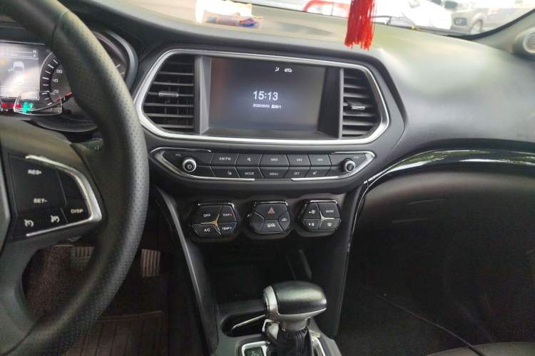 Used GAC Trumpchi GS4 2015 200T G-DCT Luxury Edition Audio And AC Panel
