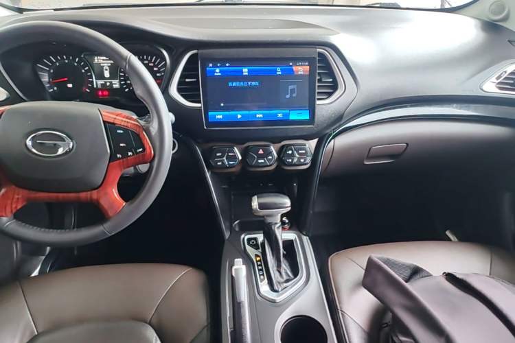 Used GAC Trumpchi GS4 2015 200T G-DCT Luxury Edition Audio And AC Panel
