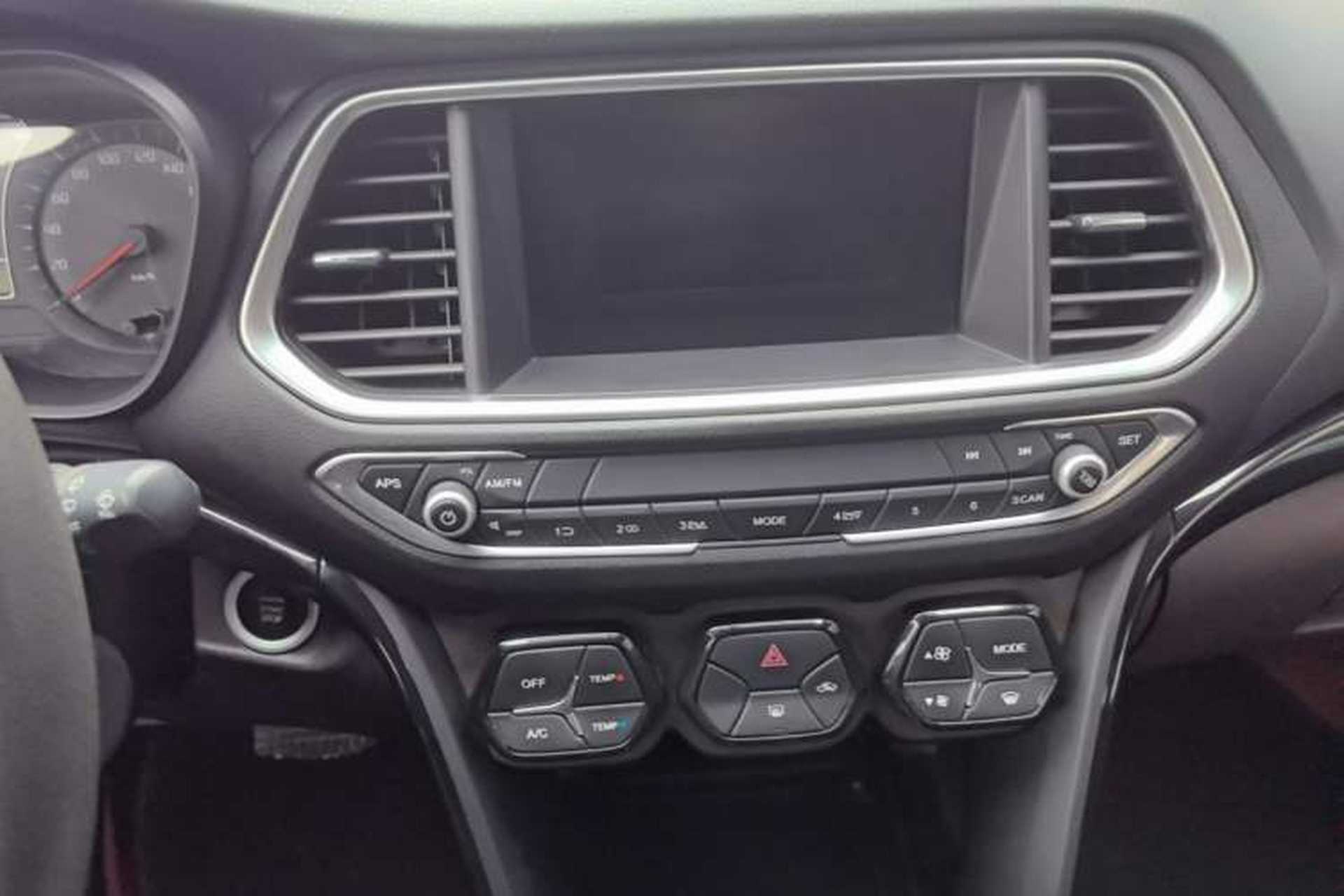Used GAC Trumpchi GS4 2015 200T G-DCT Elite Edition Audio And AC Panel