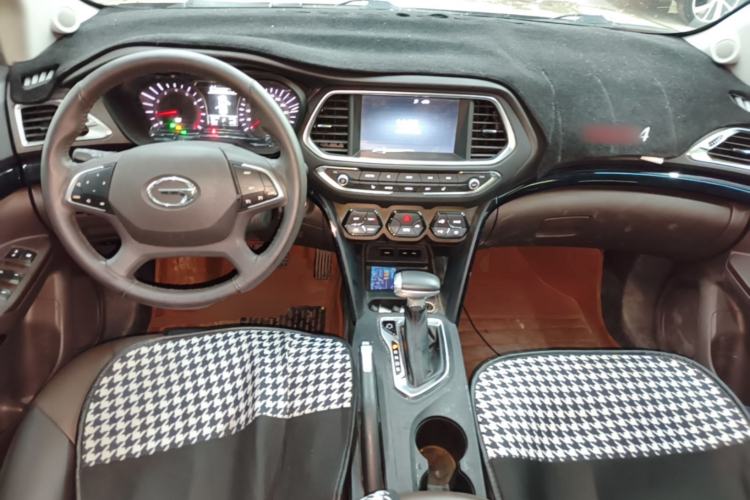Used GAC Trumpchi GS4 2015 200T G-DCT Luxury Edition Center Console