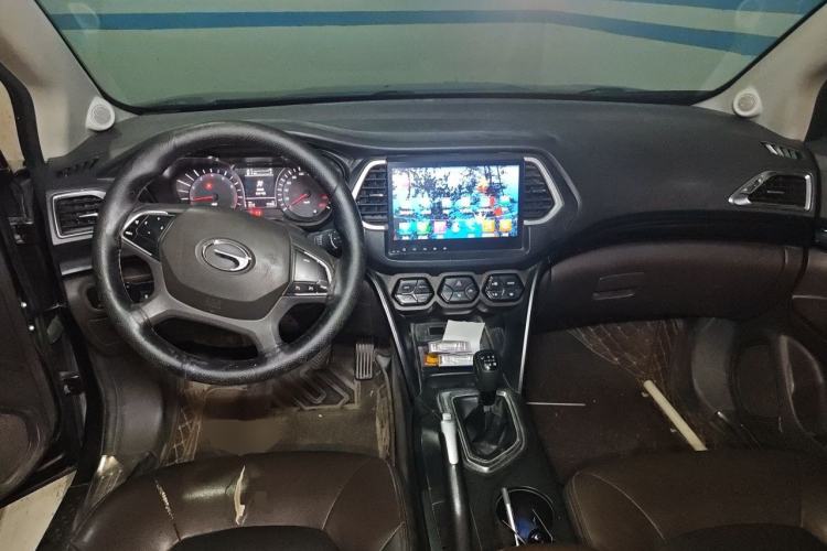 Used GAC Trumpchi GS4 2015 200T Manual Elite Edition Center Console