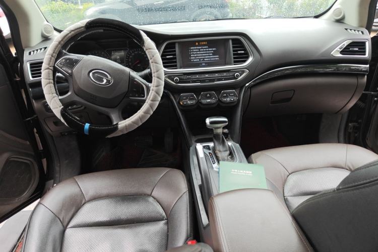 Used GAC Trumpchi GS4 2015 200T G-DCT Luxury Edition Center Console