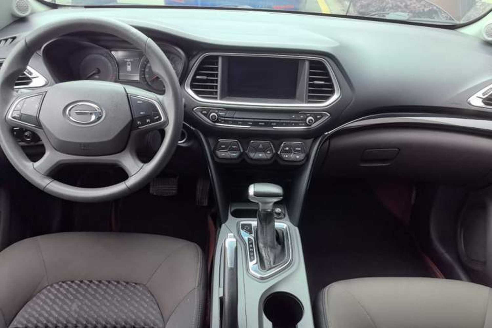 Used GAC Trumpchi GS4 2015 200T G-DCT Elite Edition Center Console