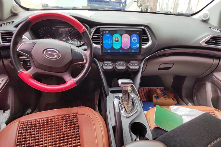 Used GAC Trumpchi GS4 2015 200T G-DCT Comfort Edition Center Console