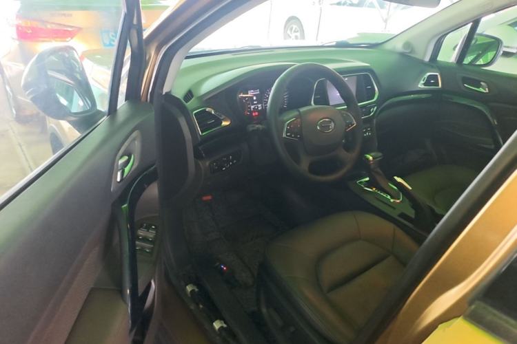 Used GAC Trumpchi GS4 2015 200T G-DCT Luxury Edition Driver Seat