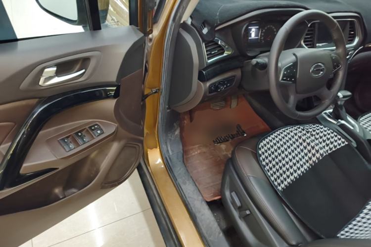Used GAC Trumpchi GS4 2015 200T G-DCT Luxury Edition Driver Seat