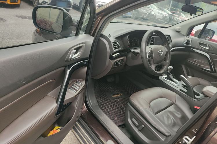 Used GAC Trumpchi GS4 2015 200T G-DCT Luxury Edition Driver Seat