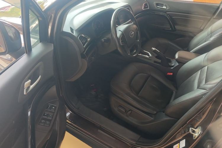 Used GAC Trumpchi GS4 2015 200T G-DCT Luxury Edition Driver Seat