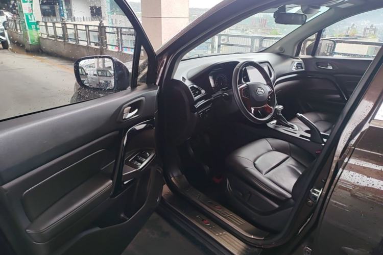 Used GAC Trumpchi GS4 2015 200T G-DCT Luxury Edition Driver Seat