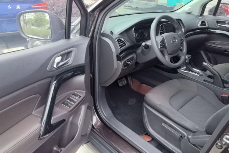 Used GAC Trumpchi GS4 2015 200T G-DCT Elite Edition Driver Seat