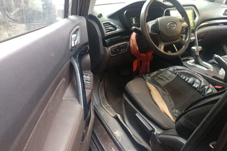 Used GAC Trumpchi GS4 2015 200T G-DCT Elite Edition Driver Seat