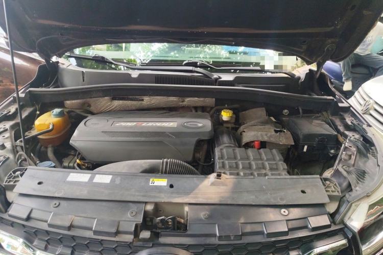 Used GAC Trumpchi GS4 2015 200T G-DCT Luxury Edition Engine Bay