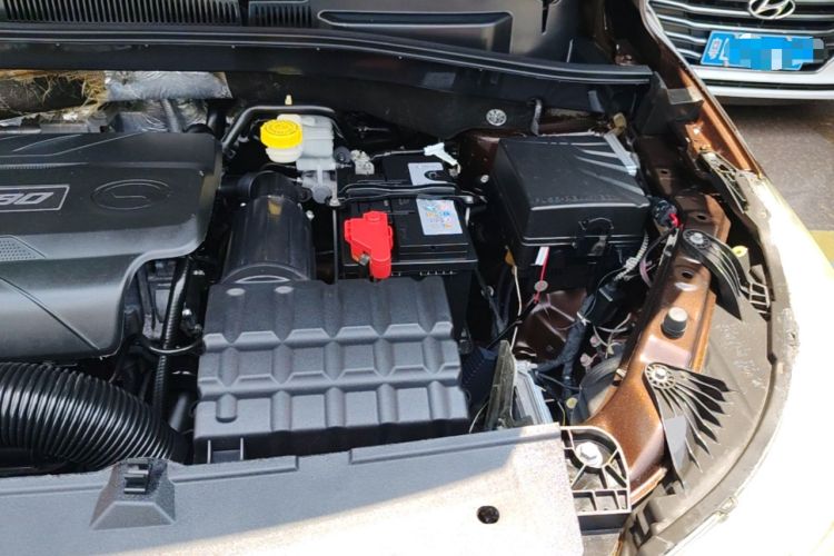 Used GAC Trumpchi GS4 2015 200T Manual Elite Edition Engine Bay Left