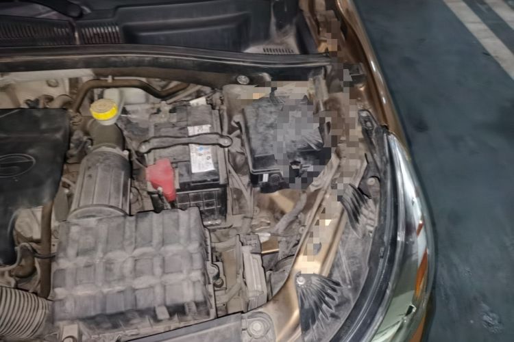 Used GAC Trumpchi GS4 2015 200T Manual Luxury Edition Engine Bay Left