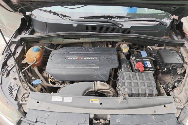 Used GAC Trumpchi GS4 2015 200T Manual Elite Edition Engine Bay