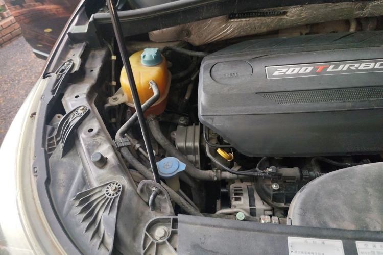 Used GAC Trumpchi GS4 2015 200T G-DCT Luxury Edition Engine Bay Right