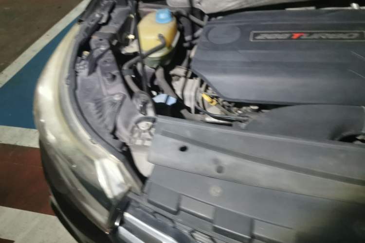 Used GAC Trumpchi GS4 2015 200T G-DCT Luxury Edition Engine Bay Right