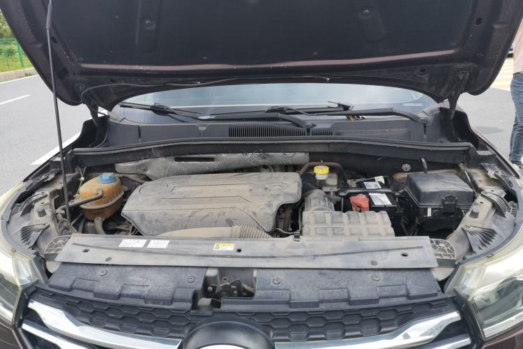Used GAC Trumpchi GS4 2015 200T Manual Elite Edition Engine Bay