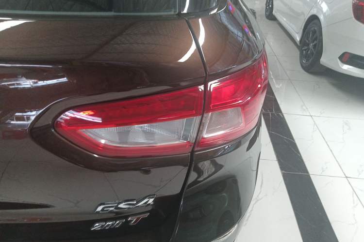 Used GAC Trumpchi GS4 2015 200T Manual Elite Edition Exterior 3
