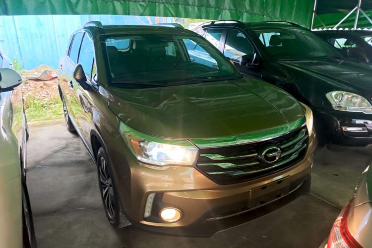 Used GAC Trumpchi GS4 2015 200T G-DCT Luxury Edition Front Right 45 Deg