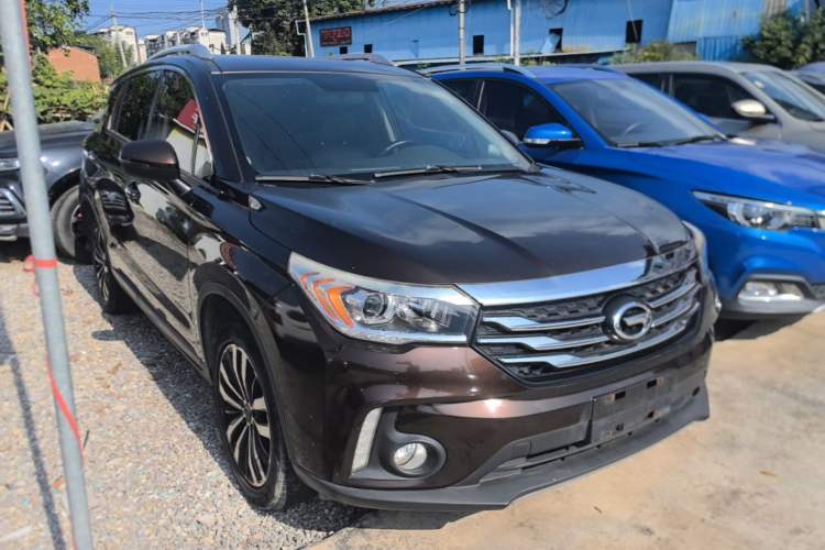Used GAC Trumpchi GS4 2015 200T G-DCT Luxury Edition Front Right 45 Deg