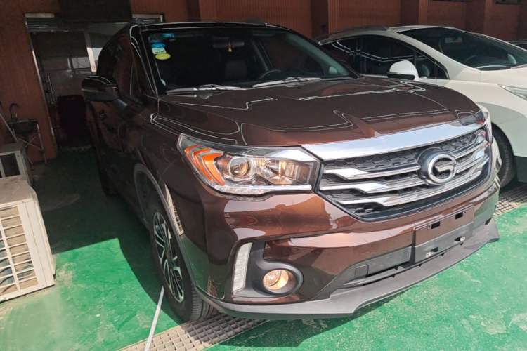 Used GAC Trumpchi GS4 2015 200T Manual Luxury Edition Front Right 45 Deg