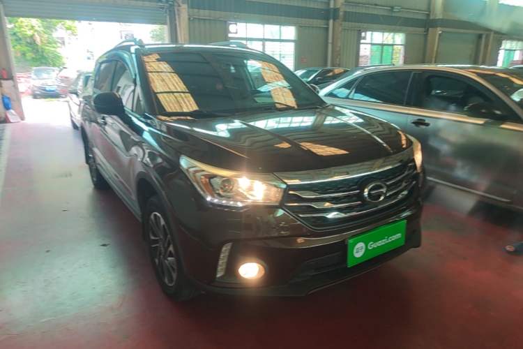 Used GAC Trumpchi GS4 2015 200T G-DCT Elite Edition Front Right 45 Deg