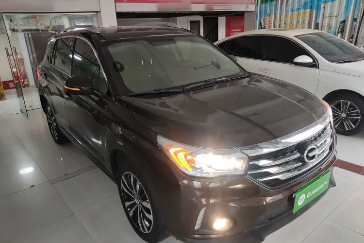 Used GAC Trumpchi GS4 2015 200T G-DCT Luxury Edition Front Right 45 Deg