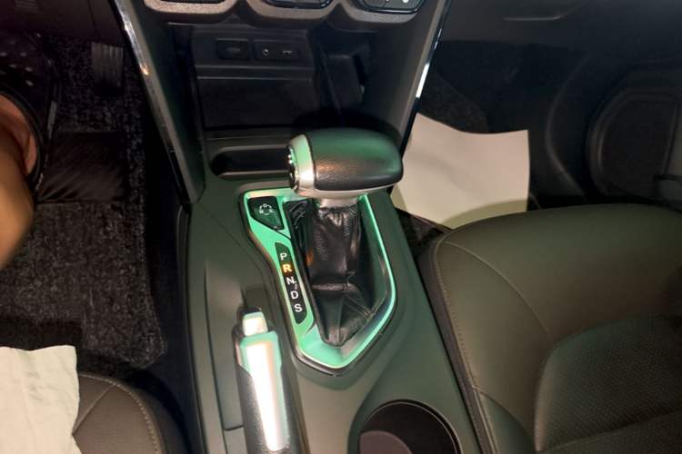 Used GAC Trumpchi GS4 2015 200T G-DCT Luxury Edition Gear Lever