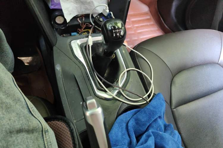Used GAC Trumpchi GS4 2015 200T Manual Elite Edition Gear Lever