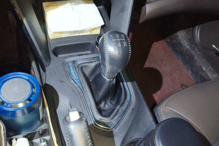 Used GAC Trumpchi GS4 2015 200T Manual Elite Edition Gear Lever