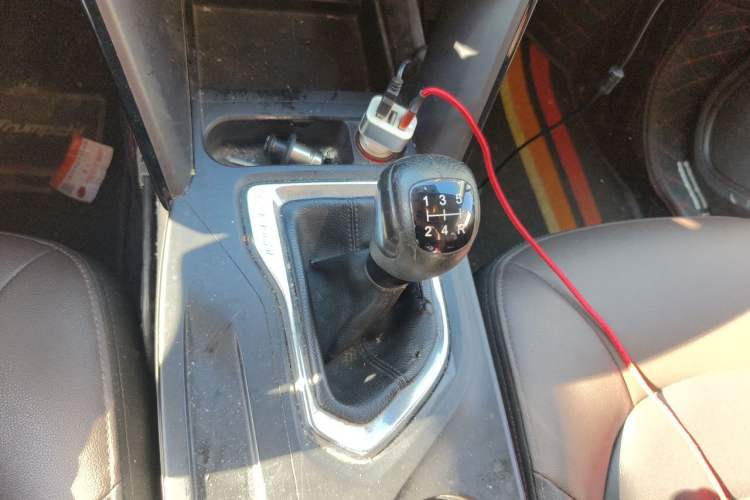 Used GAC Trumpchi GS4 2015 200T Manual Elite Edition Gear Lever