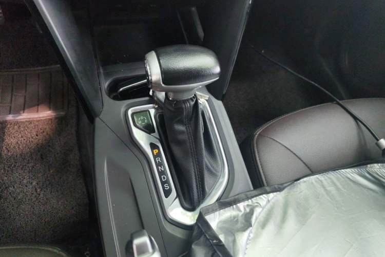 Used GAC Trumpchi GS4 2015 200T G-DCT Luxury Edition Gear Lever