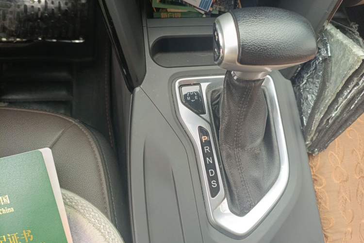 Used GAC Trumpchi GS4 2015 200T G-DCT Luxury Edition Gear Lever