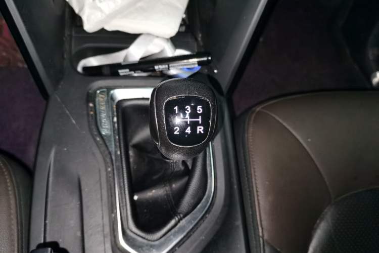 Used GAC Trumpchi GS4 2015 200T Manual Luxury Edition Gear Lever