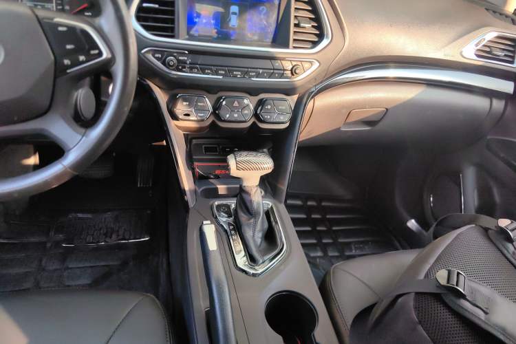 Used GAC Trumpchi GS4 2015 200T G-DCT Elite Edition Gear Lever