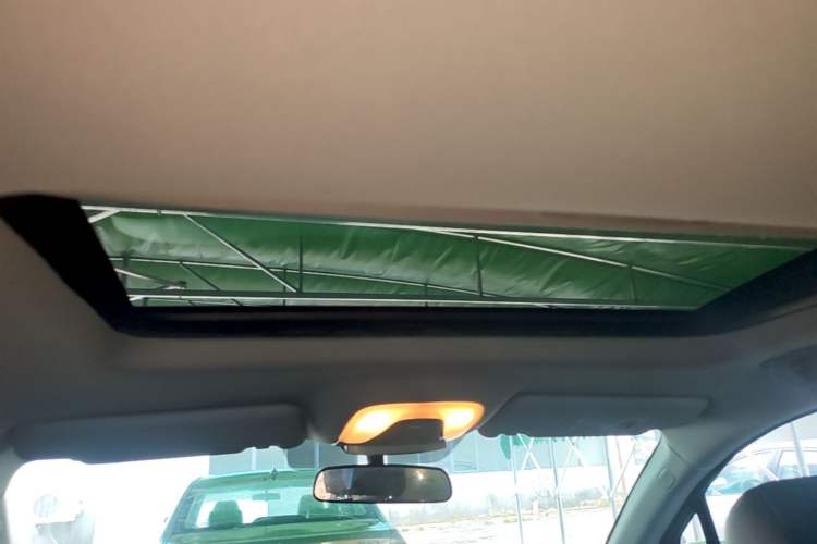 Used GAC Trumpchi GS4 2015 200T G-DCT Luxury Edition Headliner