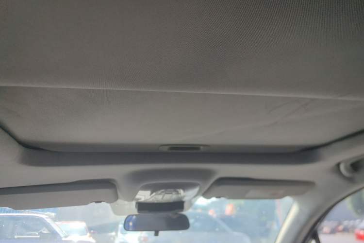 Used GAC Trumpchi GS4 2015 200T G-DCT Luxury Edition Headliner