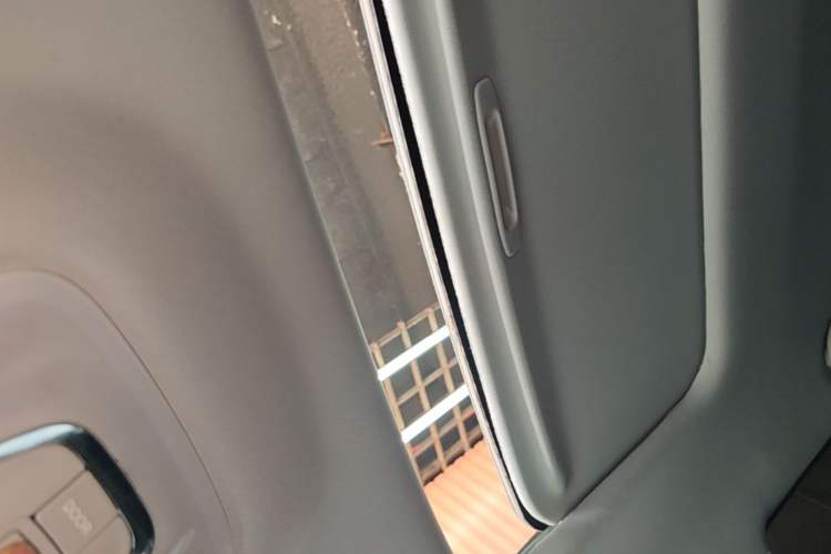 Used GAC Trumpchi GS4 2015 200T Manual Luxury Edition Headliner