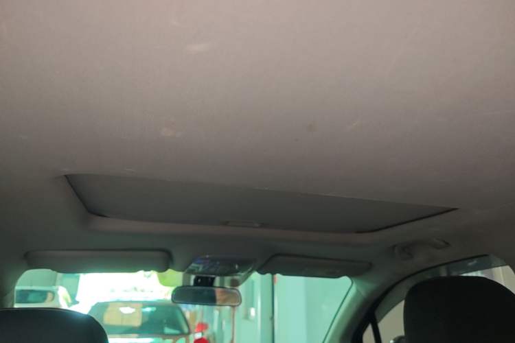 Used GAC Trumpchi GS4 2015 200T G-DCT Elite Edition Headliner