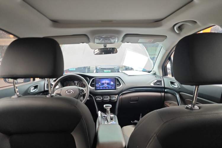 Used GAC Trumpchi GS4 2015 200T G-DCT Elite Edition Headliner