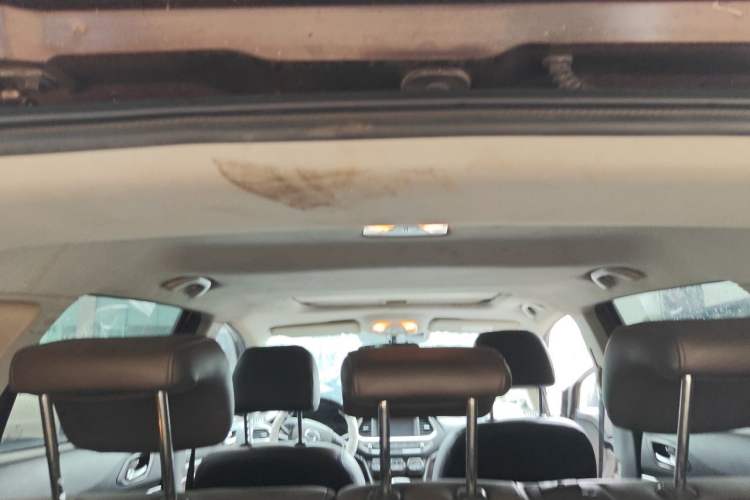 Used GAC Trumpchi GS4 2015 200T G-DCT Luxury Edition Headliner
