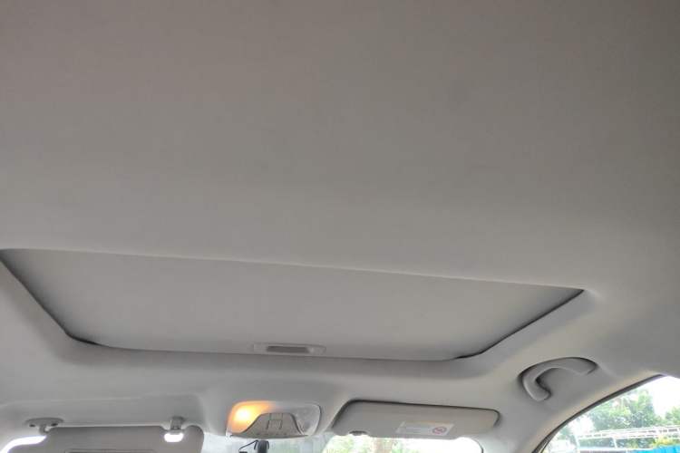 Used GAC Trumpchi GS4 2015 200T G-DCT Luxury Edition Headliner