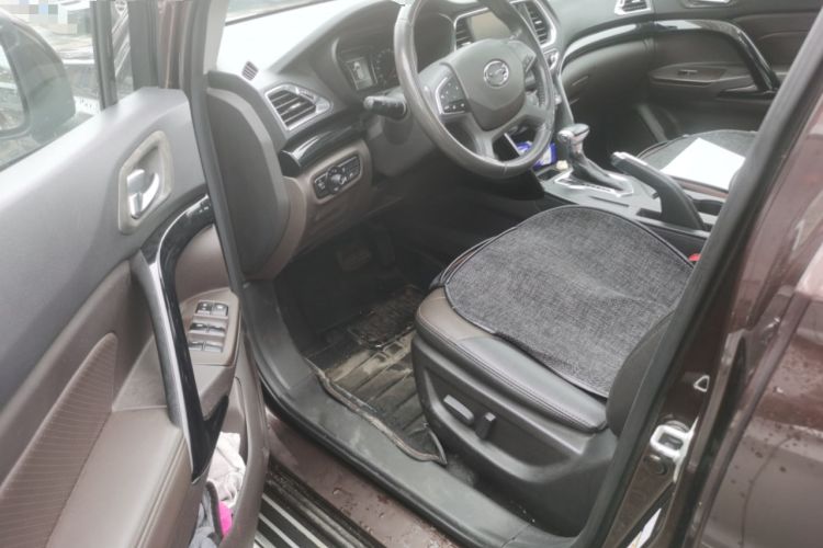 Used GAC Trumpchi GS4 2015 200T G-DCT Luxury Edition Interior 3