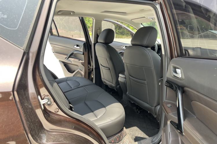 Used GAC Trumpchi GS4 2015 200T G-DCT Elite Edition Interior 3