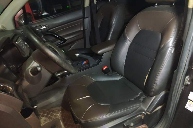 Used GAC Trumpchi GS4 2015 200T Manual Elite Edition Left Front Seat