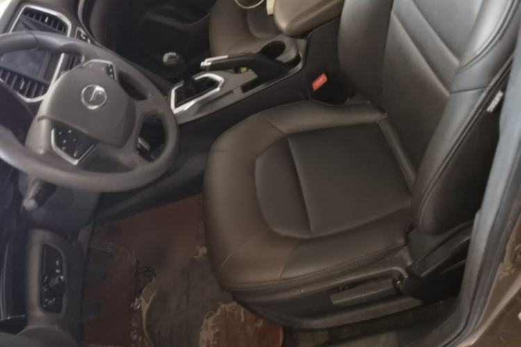 Used GAC Trumpchi GS4 2015 200T Manual Elite Edition Left Front Seat