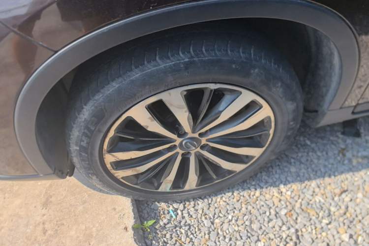 Used GAC Trumpchi GS4 2015 200T G-DCT Luxury Edition Left Front Wheel Hub